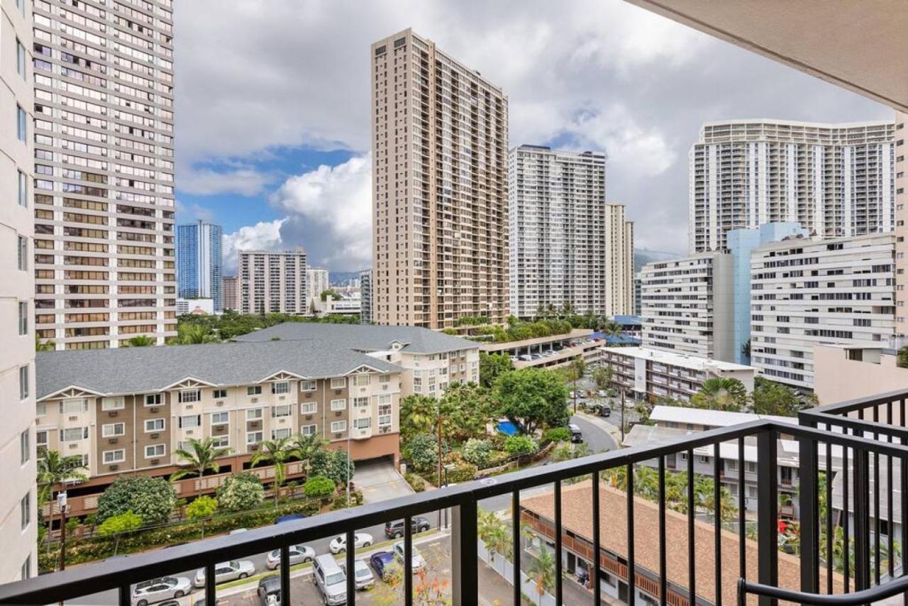 Incredible Location Free Parking In Waikiki Villa Honolulu Bagian luar foto