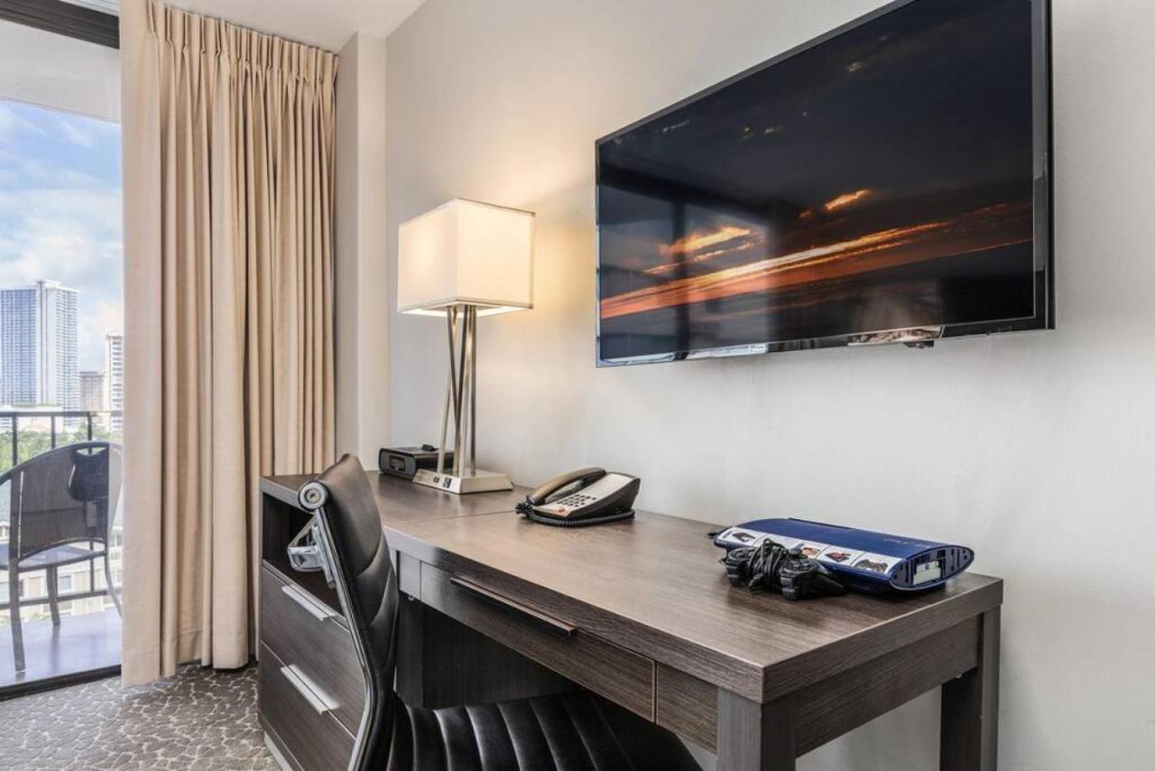 Incredible Location Free Parking In Waikiki Villa Honolulu Bagian luar foto