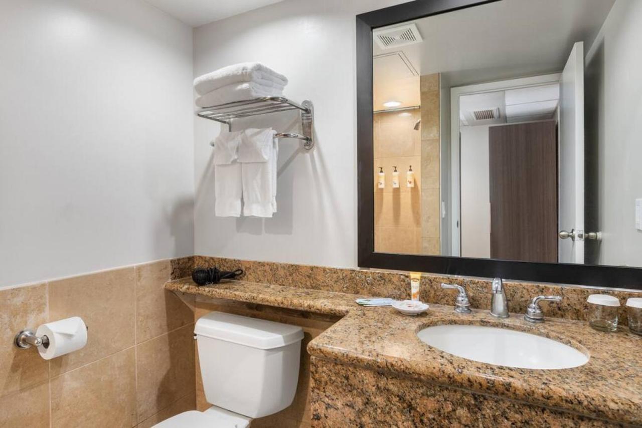 Incredible Location Free Parking In Waikiki Villa Honolulu Bagian luar foto